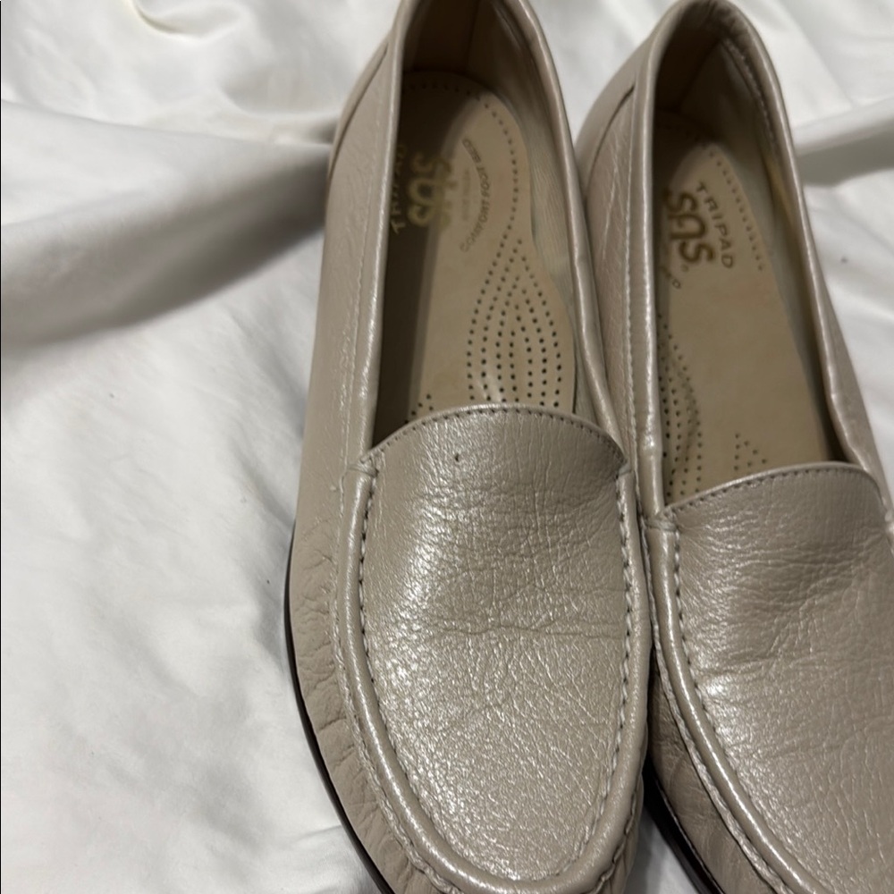 SAS Tan Flats Comfortable Loafers - Picture 5 of 8